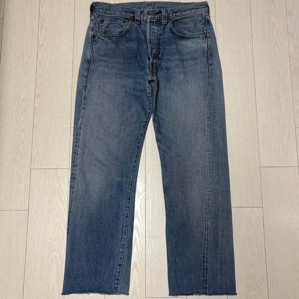 [BUNJANG] Levi's Vintage Clothing 47501 Selvedge Cut-off Jeans / [32] LVC 47501 셀비지 컷오프 청바지