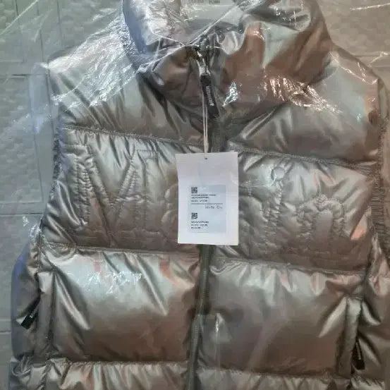 [BUNJANG] Matinkim Silver Padded Vest / 마뗑킴 실버 패딩 조끼