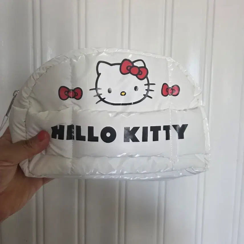 [BUNJANG] Hello Kitty White Padded Pouch / 헬로키티 화이트 패딩 파우치(새제품)