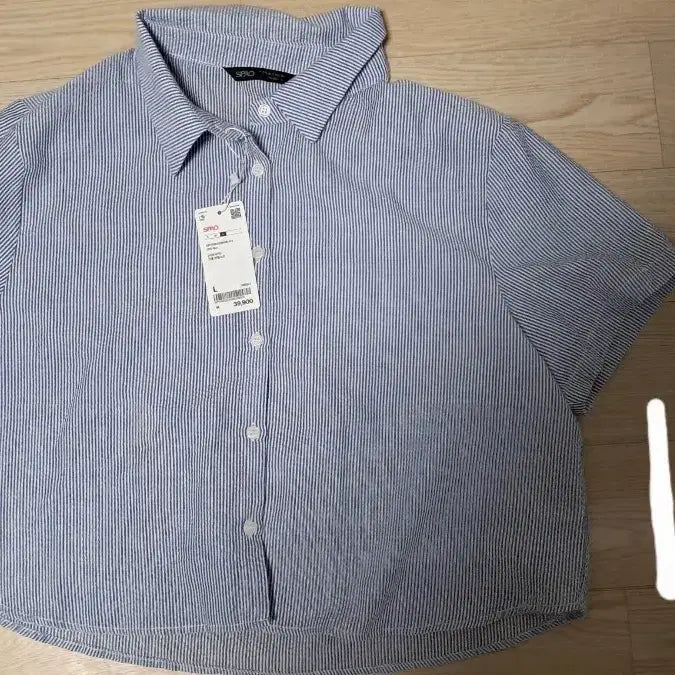 [BUNJANG] SPAO Seersucker Crop Short-Sleeve Shirt / 스파오 시어서커 크롭 반팔 셔츠 팝니다