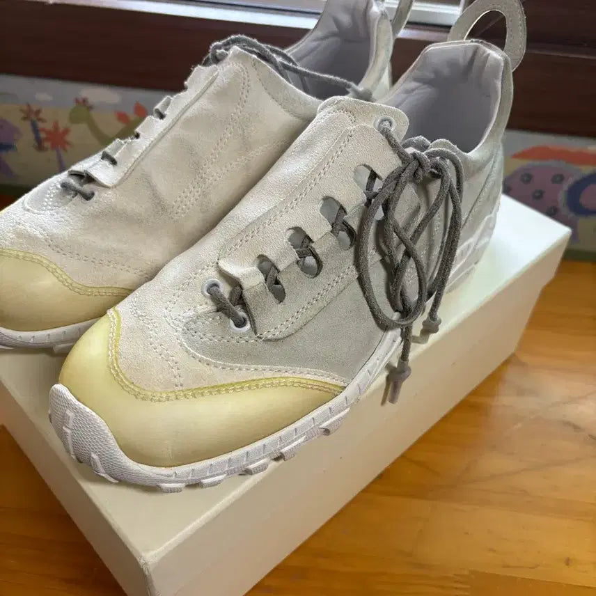 [BUNJANG] Our Legacy Camion White Suede Sneakers / (42) 아워레가시 가베 화이트