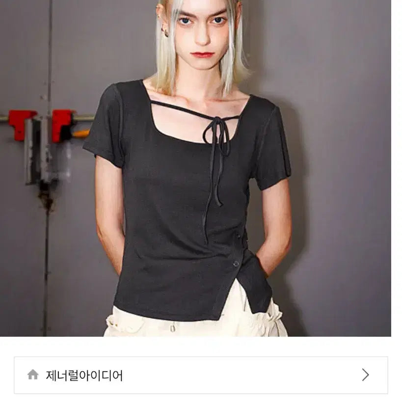 [BUNJANG] General Idea Cutout Short Sleeve T-Shirt (Charcoal, M) / 제네럴아이디어 컷아웃 반팔티(차콜M)