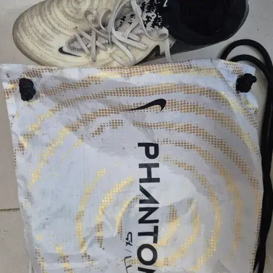 [BUNJANG] Nike Phantom GX2 Elite FG Football Boots - 260mm / 나이키 팬텀 GX2 엘리트 FG 260 축구화