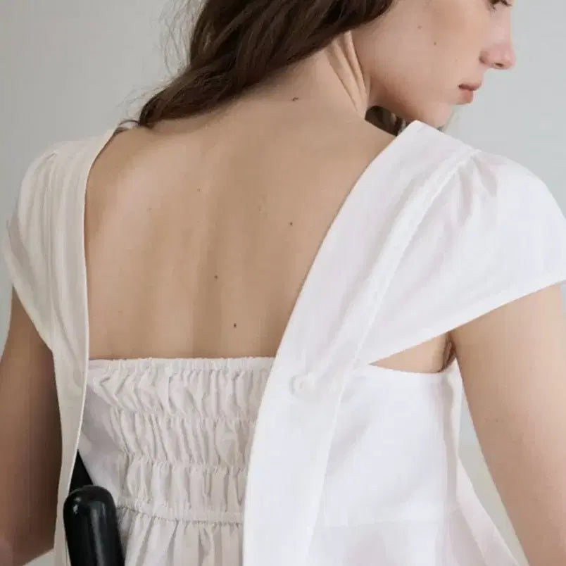 [BUNJANG] Spring Crocus Lilie Blouse White Free Size / [새제품] 스프링크로커스 릴리 블라우스 Lilie Blouse