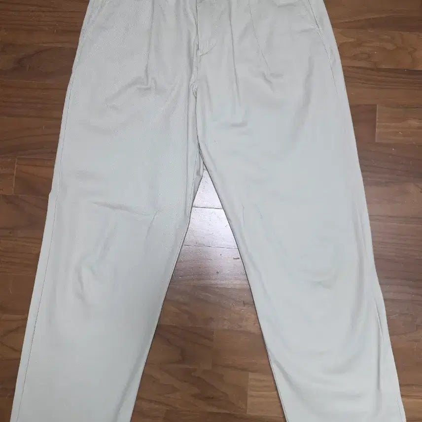 [BUNJANG] Musinsa Standard One-Tuck Regular Chino Pants Light Beige / 무탠다드 원턱 레귤러 치노팬트 라이트베이지 31