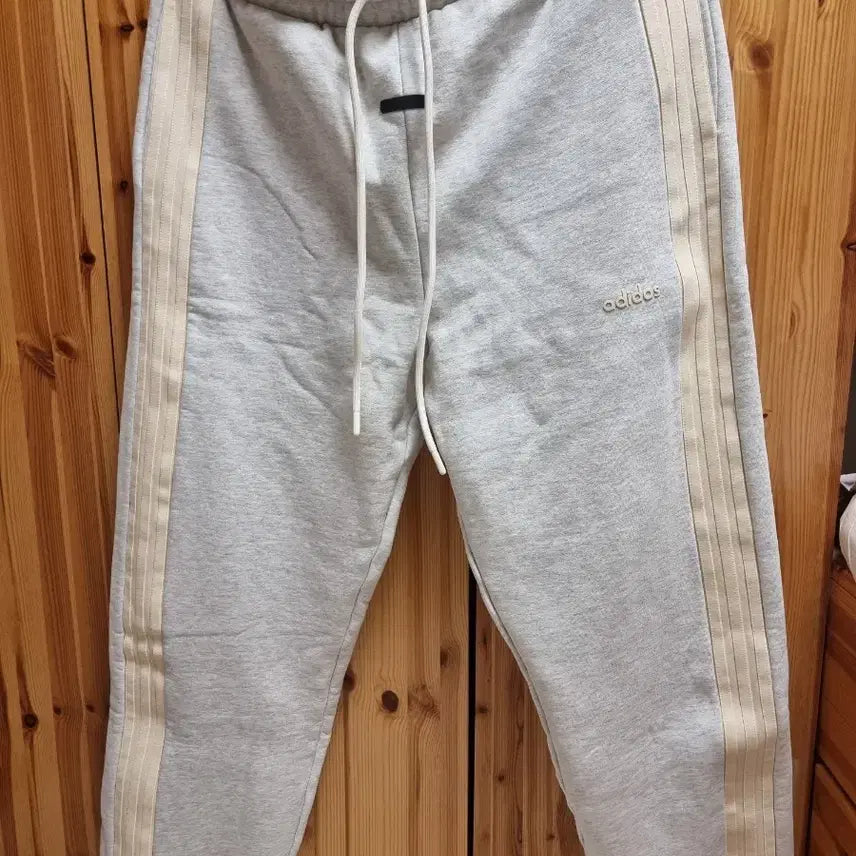 [BUNJANG] Adidas x Fear of God Athletics Heather Fleece Sweatpants (Large) / 아디다스 x 피어오브갓 애슬레틱스 헤더 플리스 스웻팬츠L