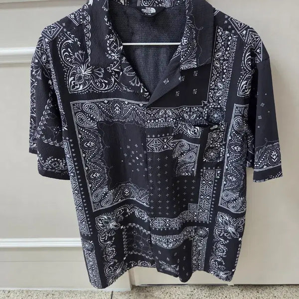 [BUNJANG] The North Face Bandana Seersucker Pattern Short Sleeve Shirt - L / 노스페이스 반다나 시어서커 패턴 반팔 셔츠 L