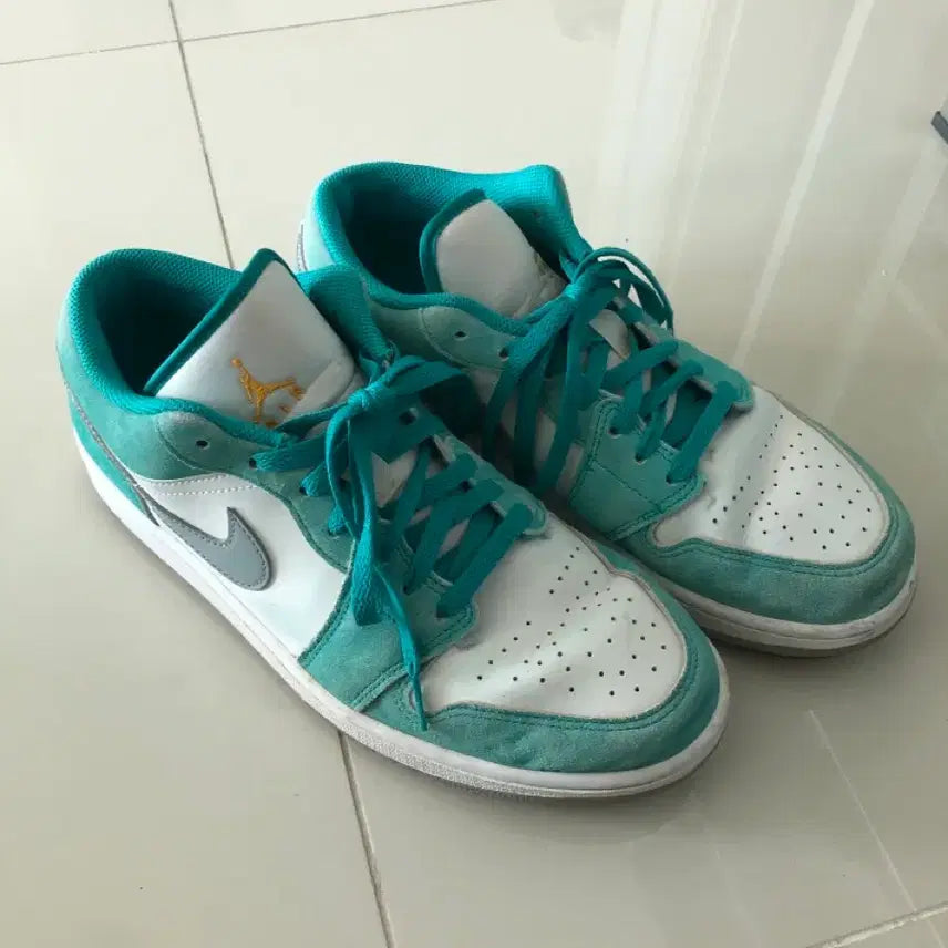 [BUNJANG] Air Jordan 1 Low Emerald Green/Turquoise US 10.5 / 조던1로우 에메랄드 그린 청록 터키색 285