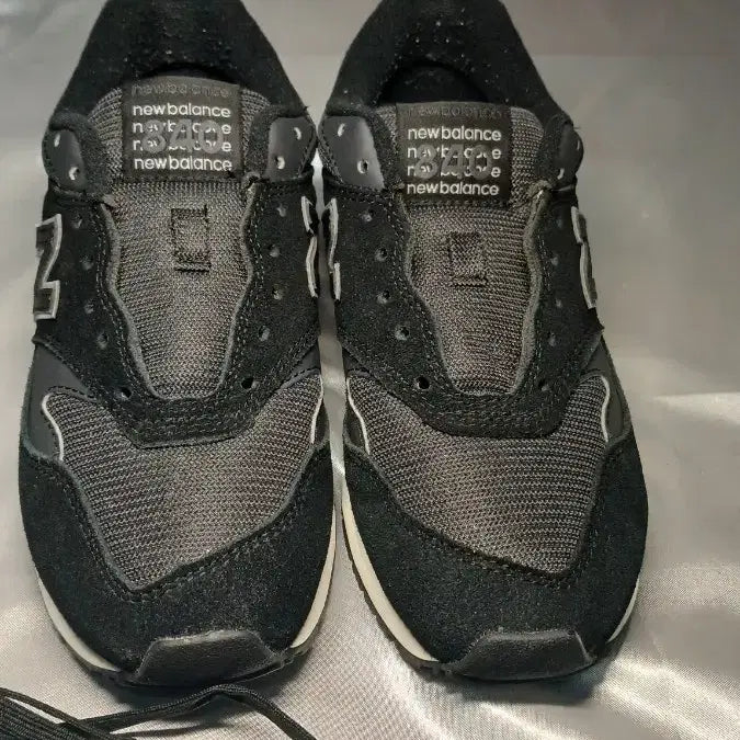 [BUNJANG] New Balance Sneakers / 뉴발란스 운동화