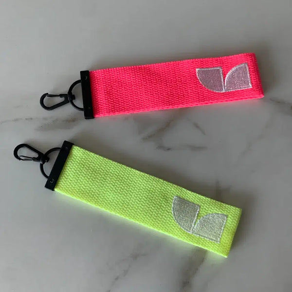 [BUNJANG] IRO Fluorescent Yellow / Pink Fabric Keychain / 형광색/핑크색 패브릭 키링 IRO (개당)