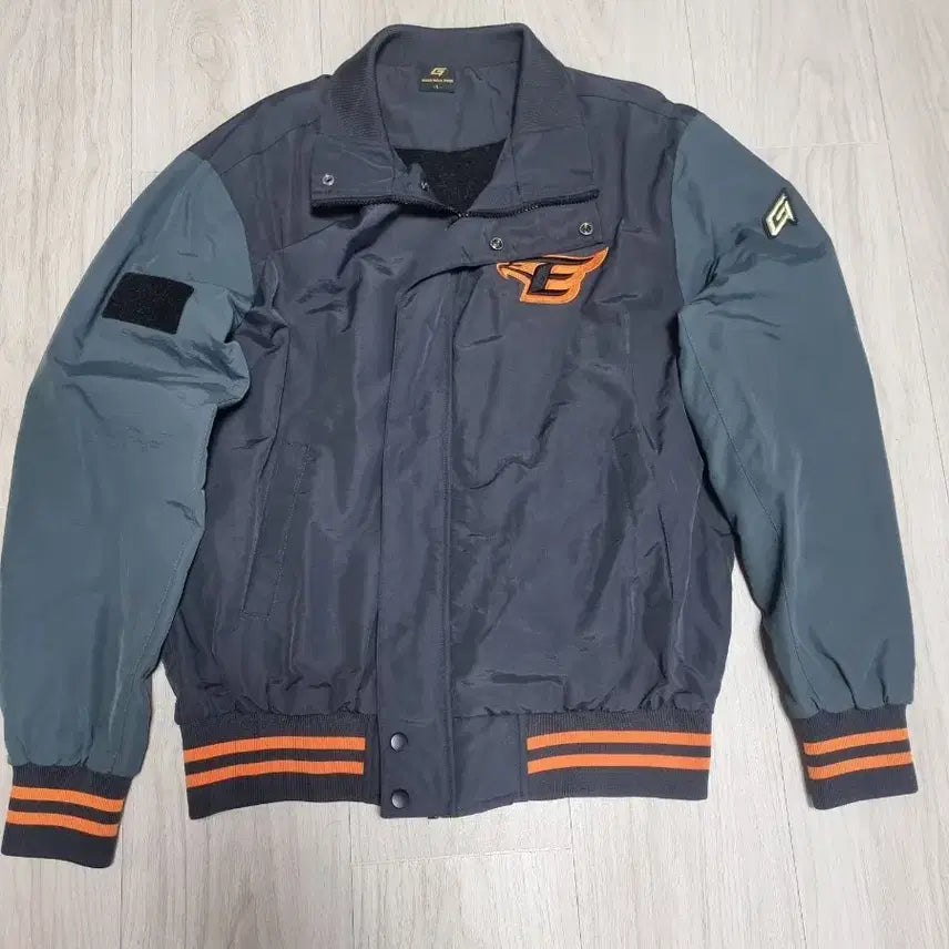 [BUNJANG] Hanwha Eagles Baseball Jacket Size L (100) - Like New Condition / 한화이글스 자켓 새제품급 판매합니다
