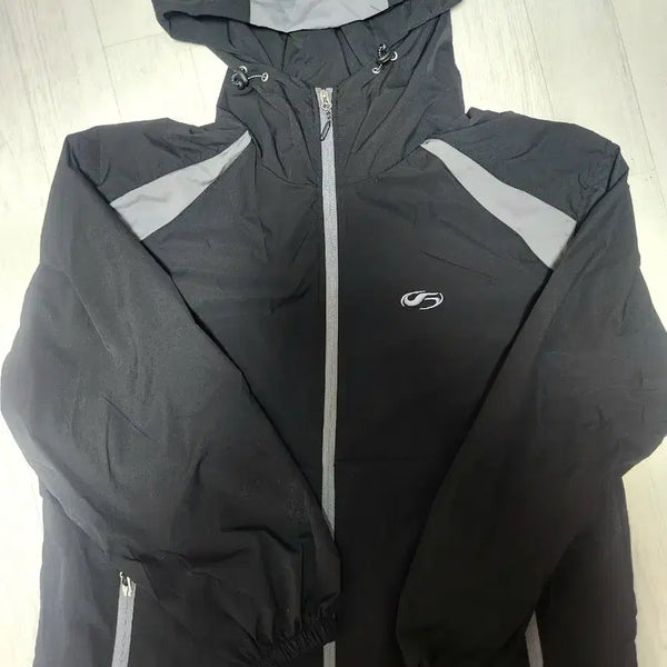 [BUNJANG] Filminate Taslan Windbreaker Jacket - Black / 필루미네이트 타슬란 윈드 테이커 자켓 - 블랙