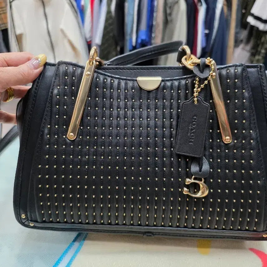[BUNJANG] COACH Dreamer Quilted & Rivet Tote Bag / [정품] 코치 드리머 위드 퀼팅 앤 리벳 토트백 (38541)