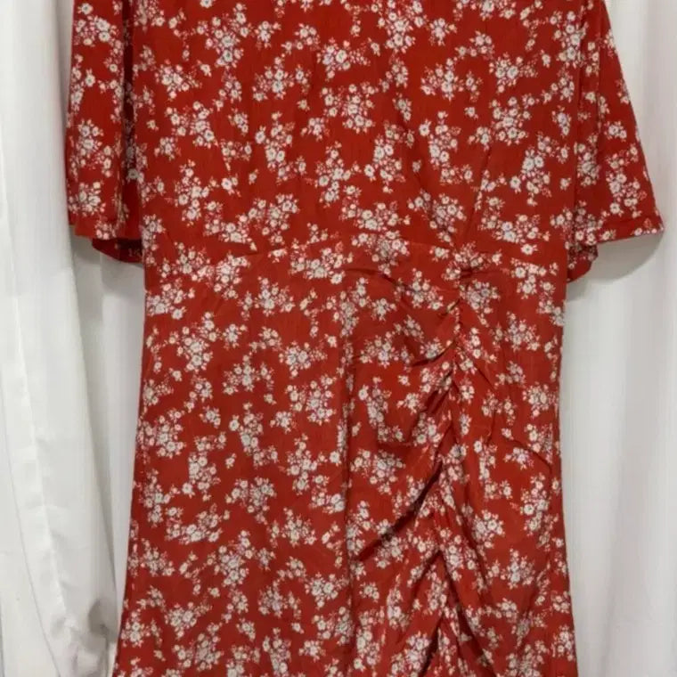 [BUNJANG] 66girls Flower Shirring Midi Dress Red / 66걸즈 플라워 셔링 원피스 레드