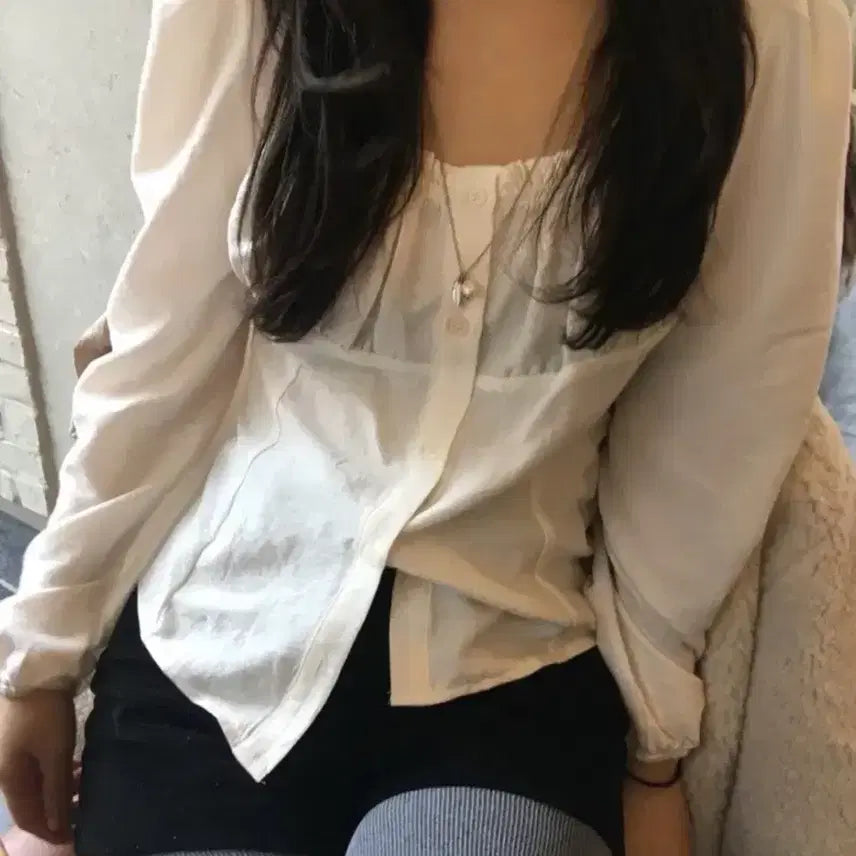 [BUNJANG] Our Cabinet Ruby Puff Blouse - Ivory / 아워캐비넷 루비 퍼프 블라우스 - 아이보리