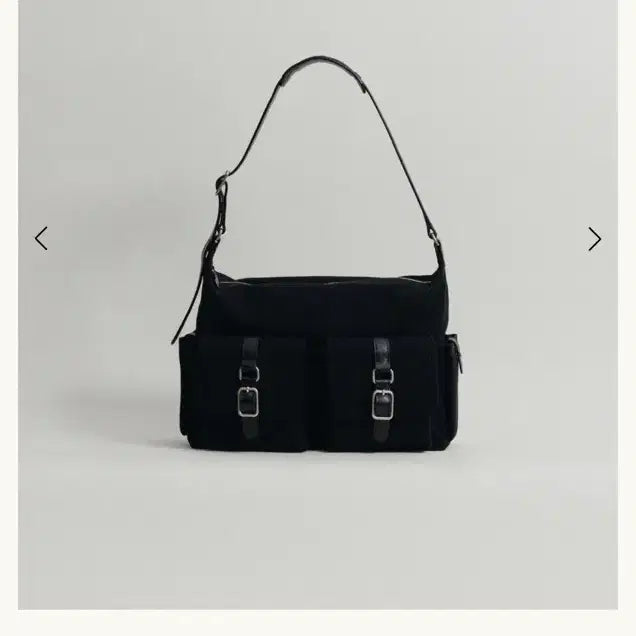 [BUNJANG] TWEETYE Boot Hobo Bag Black / 투티에 부트 호보백 블랙