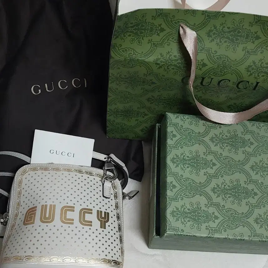 [BUNJANG] Gucci GUCCY White Mini Crossbody Bag / 구찌 GUCCY 화이트 미니크로스백