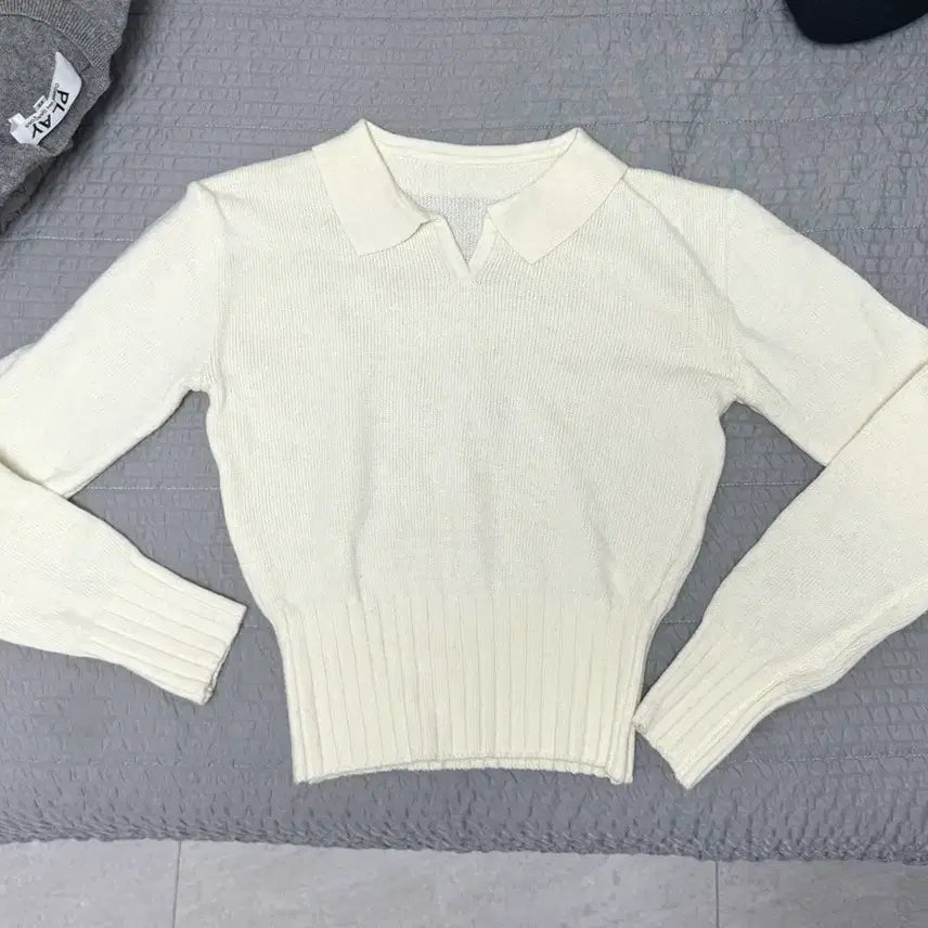 [BUNJANG] Basic Collar Neck Knit Ivory / 기본 카라넥 아이보리 니트
