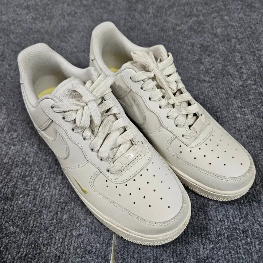 [BUNJANG] Nike Air Force 1 '07 Phantom Soft Yellow / 나이키 에어 포스 1 '07 팬텀 소프트 옐로우 급처