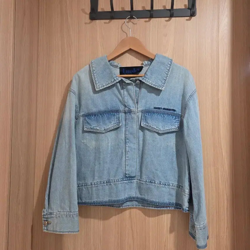[BUNJANG] Lucky Chouette Light Wash Denim Jacket Size 36 / 럭키슈애뜨 청자켓 36