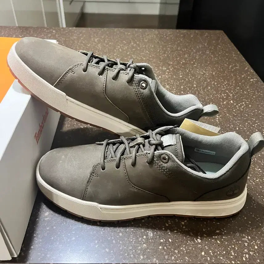 [BUNJANG] Timberland Maple Grove Low Sneakers / 팀버랜드 메이플 그로브 로우 265(추천270)