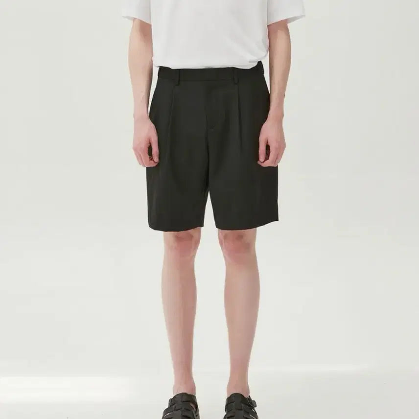 [BUNJANG] The Knit Company SAINT YEAR Comfortable Banding Half Slacks Size 32 / 더니트컴퍼니 SAINT YEAR컴포터블 밴딩 하프슬랙스 32사이즈