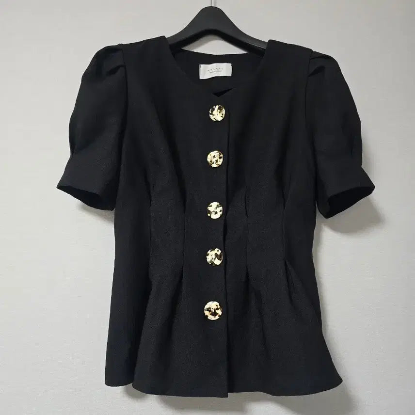 [BUNJANG] Modern Black Puff Short Sleeve Blouse & Jacket / 모던한 블랙 퍼프 반팔 블라우스&자켓F