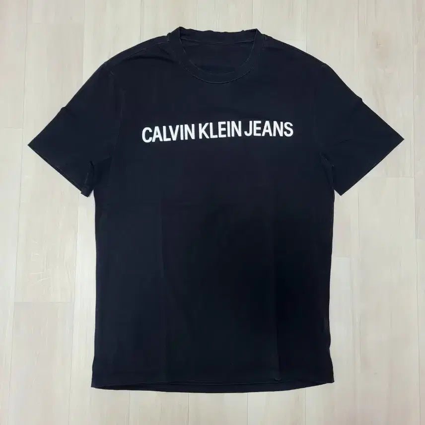[BUNJANG] Calvin Klein Logo Black Short Sleeve T-Shirt / 캘빈클라인 로고 블랙 반소매 티셔츠 반팔