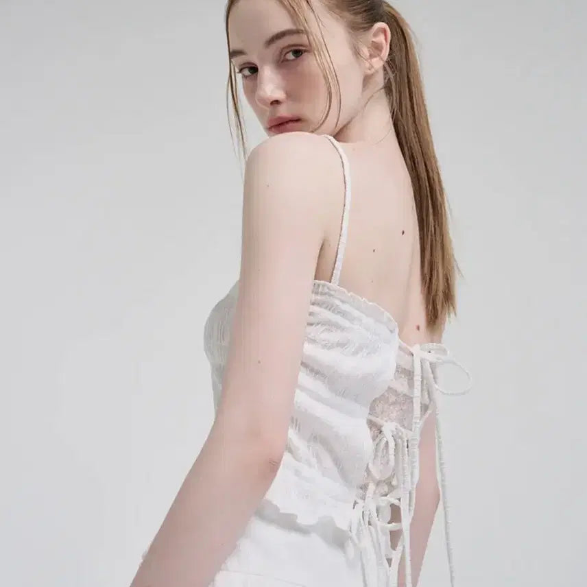 [BUNJANG] Etmon White Strap Corset Camisole Blouse / 에트몽 화이트 스트랩 나시 코르셋 블라우스