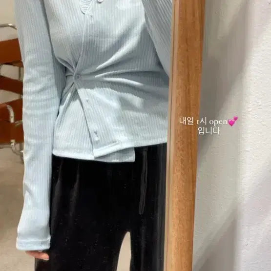 [BUNJANG] The Barz Sky Blue Long Sleeve T-Shirt / 인더바즈 티셔츠