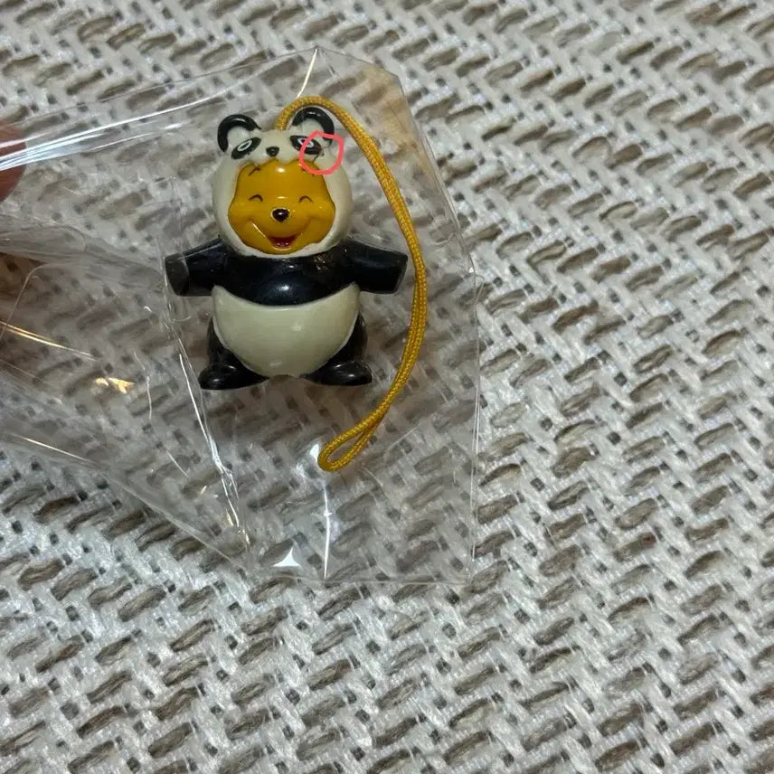 [BUNJANG] Vintage Winnie the Pooh Panda Costume Keychain / 고전)곰돌이 푸 푸우 코스튬 키링