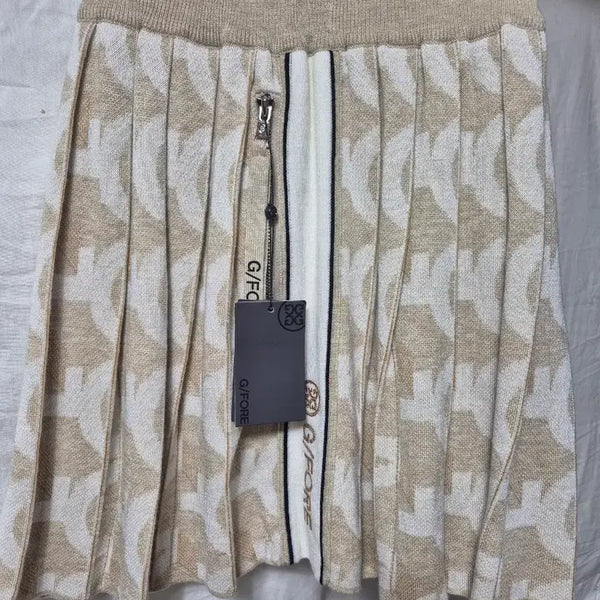 [BUNJANG] G/FORE Pleated Skirt Beige / 지포어 G/FORE 플리츠 스커트 베이지