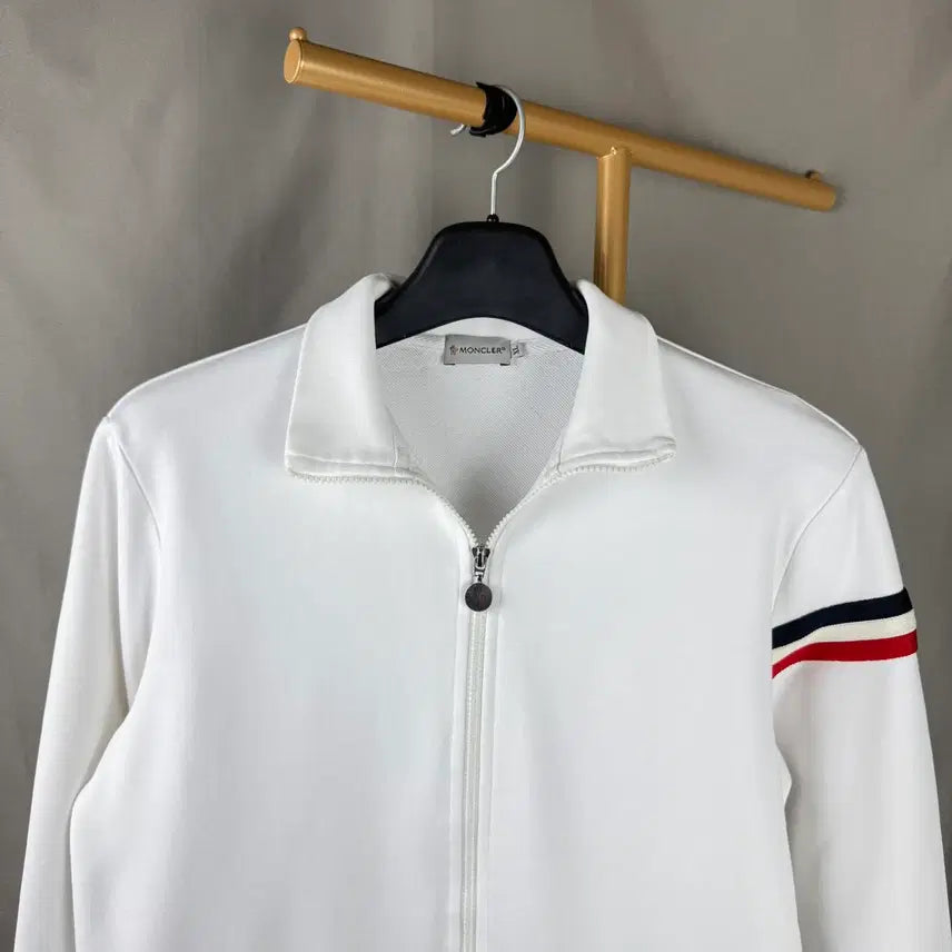 [BUNJANG] Moncler Logo Patch Zip-Up Cardigan / L ) 몽클레어 와펜 패치 집업 가디건