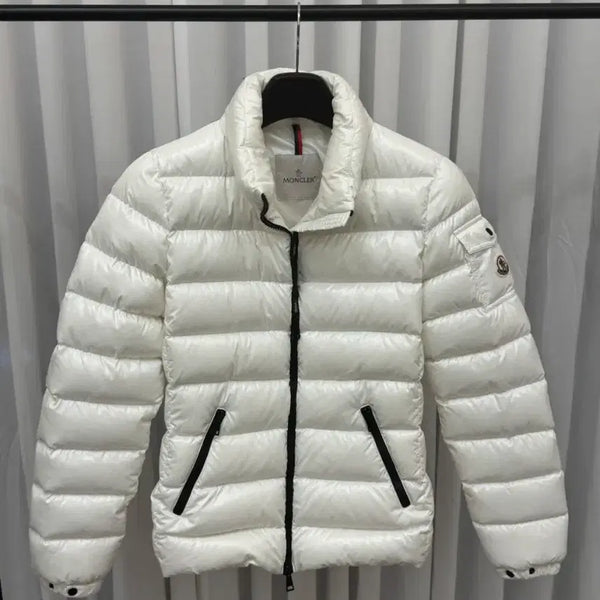 [BUNJANG] Moncler Women's Hooded Lightweight Down Jacket White / (3) 몽클레어 여성 후드 경량패딩 화이트