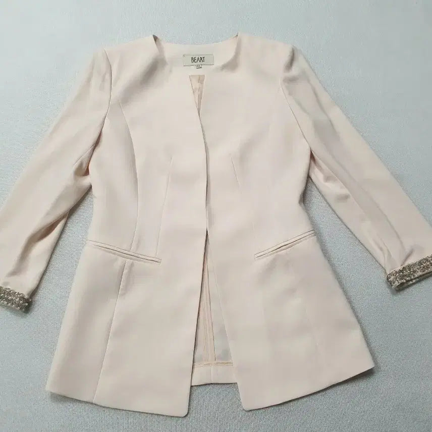 [BUNJANG] BEART Pink Pearl Embellished Jacket 90 (Women) / BEART 핑크색 진주 장식 자켓 66 여성90