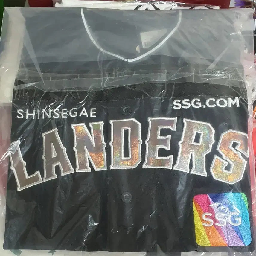 [BUNJANG] SSG Landers Star Wars Limited Edition Uniform (Size 100) / 최고의유니폼) SSG랜더스  스타워즈유니폼 ㅡ 입으면 이쁘네요