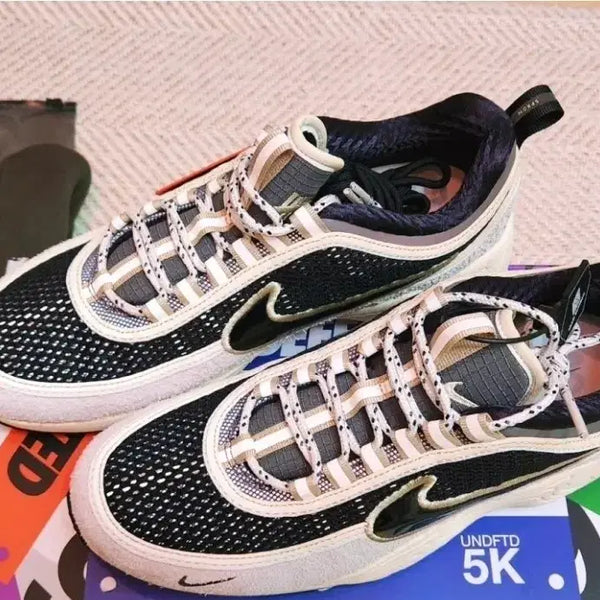 [BUNJANG] Nike x Undefeated Air Zoom Spiridon Phantom Black / [새상품]나이키 x 언디핏 에어 줌 스피리돈 팬텀 블랙