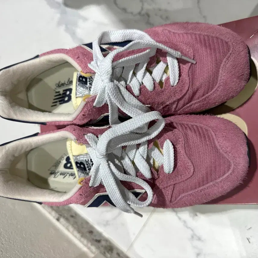 [BUNJANG] New Balance Aim Leon Dore 1400 Suede Pink Sneakers / 뉴발란스 에임레온도르 1400 260