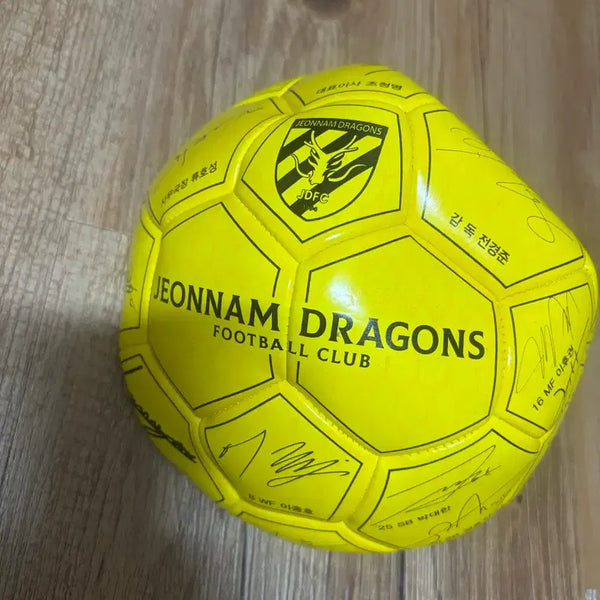 [BUNJANG] Jeonnam Dragons Autographed Soccer Ball / 전남 드래곤즈 싸인 축구공