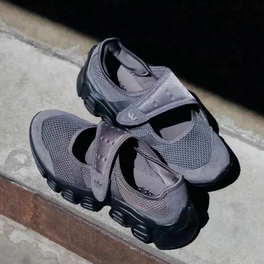 [BUNJANG] Adidas Adifom Mega Jane Charcoal Clogs / 아디폼 메가제인_차콜