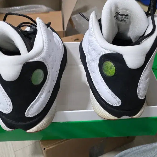 [BUNJANG] Air Jordan 13 Retro "He Got Game" Black/White (285) / 에어 조던 13 레트로 블랙/화이트 히갓게임 285