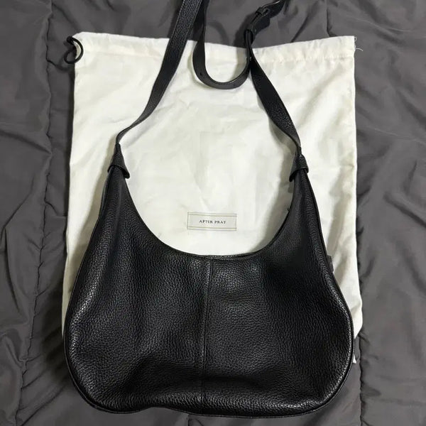 [BUNJANG] Afterpraye Crescent Leather Mini Bag Black / 애프터프레이 크레센트 레더백 미니 (블랙)