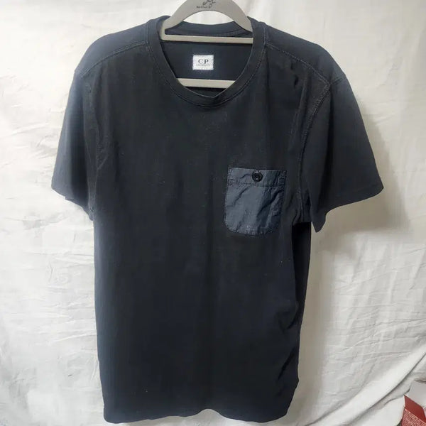 [BUNJANG] CP Company Pocket Short Sleeve T-Shirt Black / CP 컴퍼니 포켓 반팔 티셔츠 블랙 54x72cm