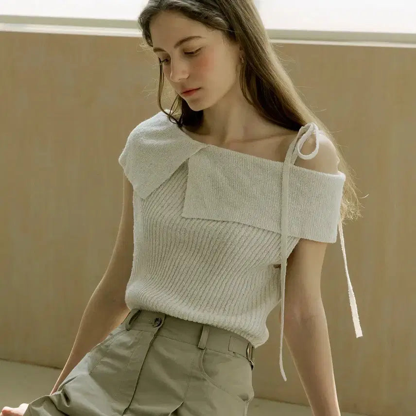 [BUNJANG] Ourcosmos Ribbon Off-Shoulder Knit Cream / 아워코모스 리본 오프숄더 니트 크림 팝니다!