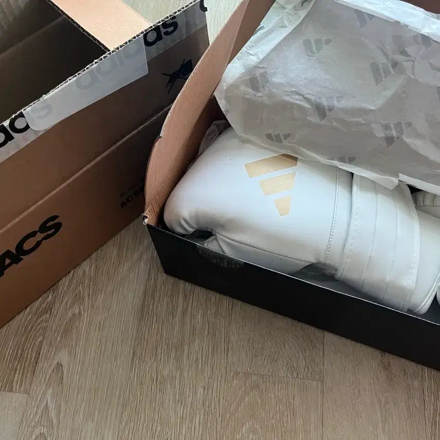 [BUNJANG] Adidaspeed 501 White/Gold 16oz Boxing Gloves / 아디스피드 501 화이트/골드 16온스
