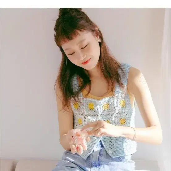 [BUNJANG] Thursday Island Handmade Flower Bustier / 써스데이아일랜드 핸드메이드플라워뷔스티에