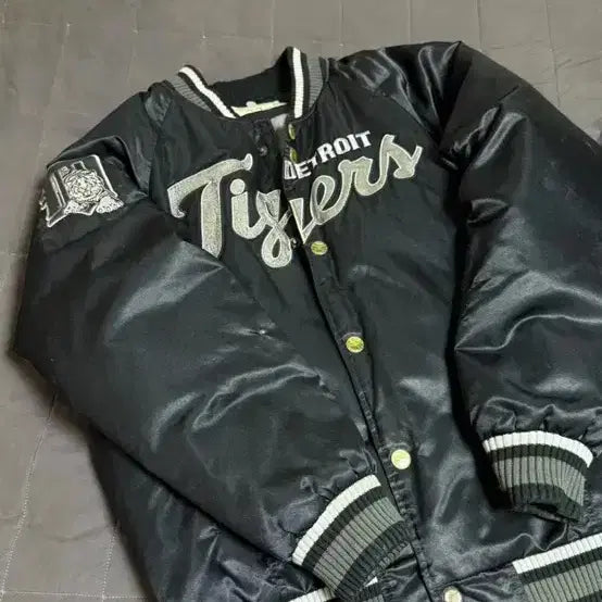 [BUNJANG] MLB Detroit Tigers MA-1 Bomber Jacket Vintage XL / XL) MLB 빈티지 마원 MA-1 디트로이트 타이거즈