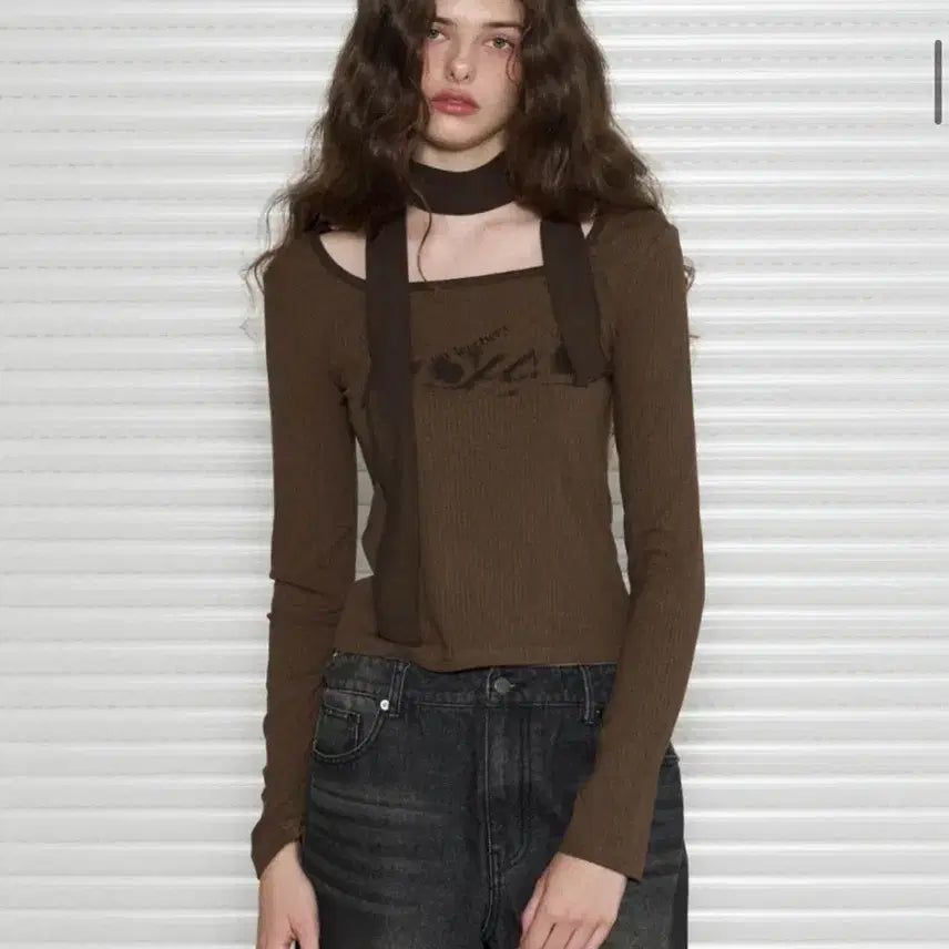 [BUNJANG] Leathery Square Neck Tie Scarf T-Shirt Khaki Brown Crop / 레더리Leathery 스퀘어넥 타이 스카프 티셔츠 카키 브라운크롭