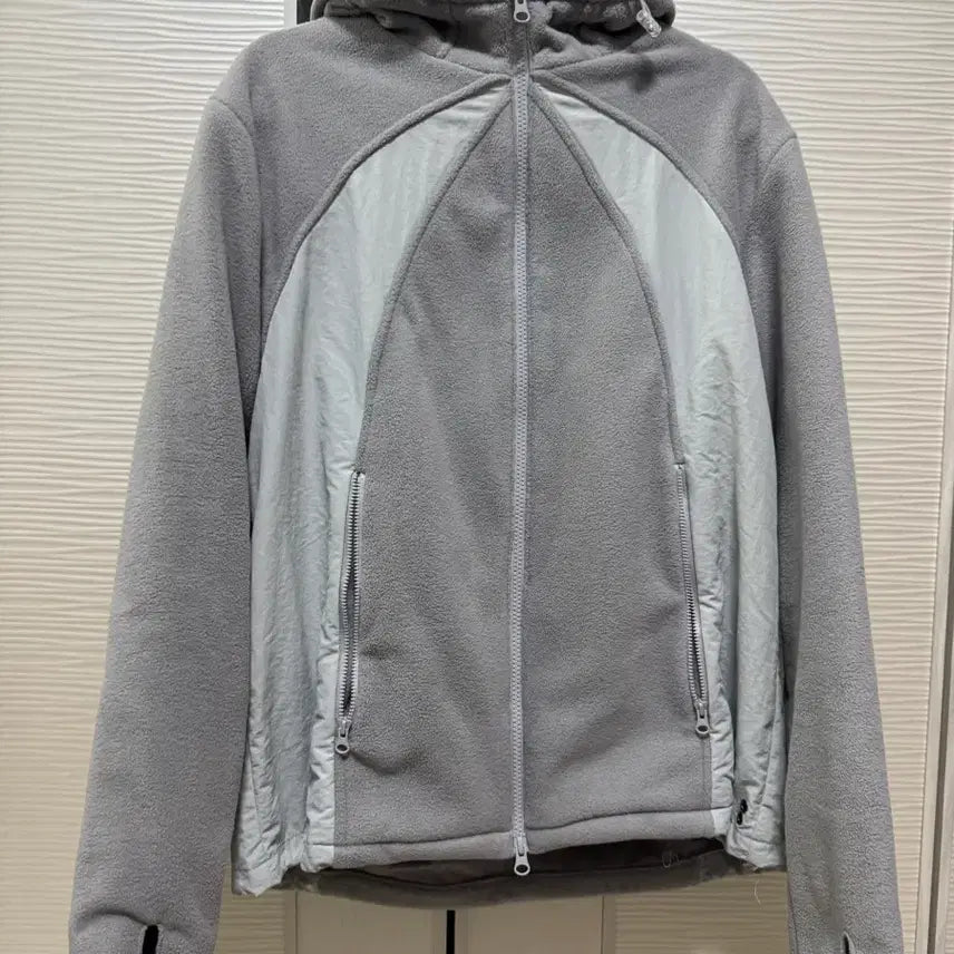 [BUNJANG] The Coldest Moment Fleece Grey M / 더콜디스트모먼트 후리스 그레이 M