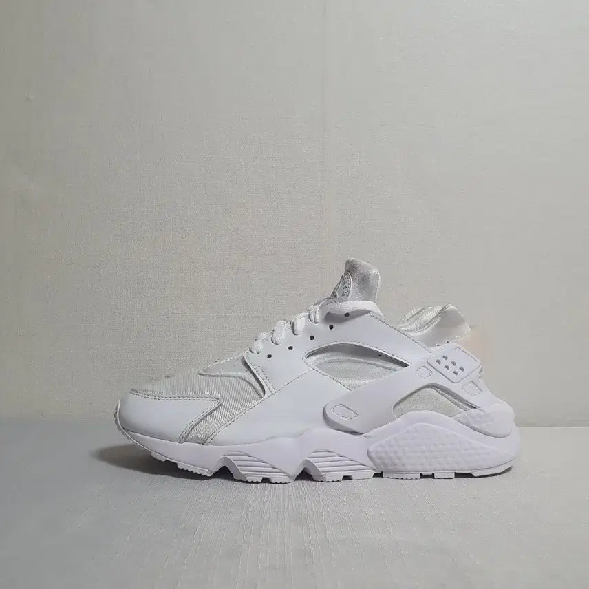 [BUNJANG] Nike Air Huarache Triple White Sneakers (265mm) / 나이키 에어 허라치 트리플화이트 265